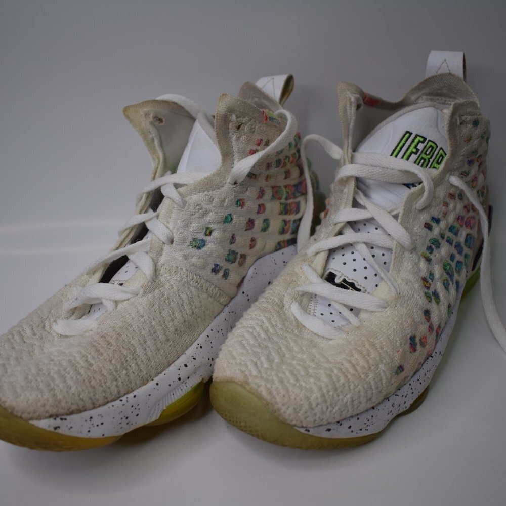 LeBron 17 XVII Air Command Shoes Nike Youth BQ5594-100 GS Size 5.5Y Women's 7  G - Picture 11 of 14